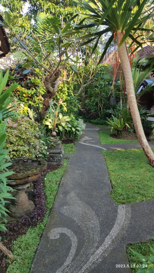 Yoga Homestay Ubud Экстерьер фото