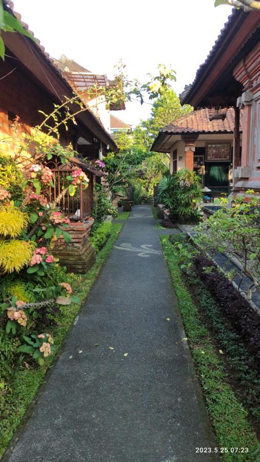 Yoga Homestay Ubud Экстерьер фото
