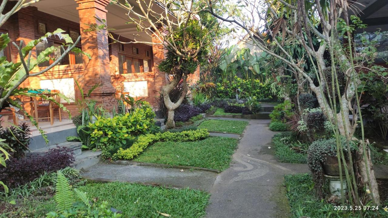 Yoga Homestay Ubud Экстерьер фото